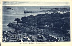 CPA Royan Le Square Botton et les deux Jetees