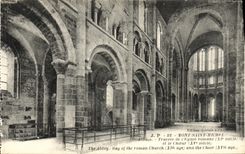 CPA Mont Saint Michel Abbaye Travees de L Eglise romane et le choeur