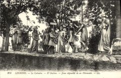CPA Lourdes Le Calvaire Jesus depouille de ses Vetments 10eme station