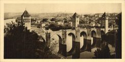 VINTAGE POSTCARD Gahors the Valentre Bridge