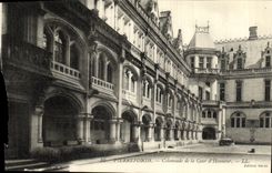 CPA Pierrefonds Colonnade de la Cour d Honneur