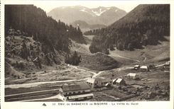 VINTAGE POSTCARD Bagneres de Bigorre the Valley of Garet