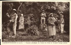 El petrifying de Clermont Ferrand Fontaine de la POSTAL de la VENDIMIA de la frotacion de Perú de St Alyre Groupe petrifies