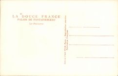 CPA La Douce France Palais De Fontalnebleau Le parterre