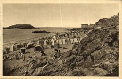 VINTAGE POSTCARD Dimension D Emerald Malo Saint the Beach Good help and the Large Bey