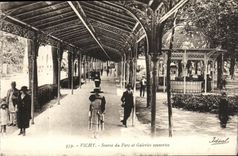 CAPE Vichy Source of the Park and covered Galleries