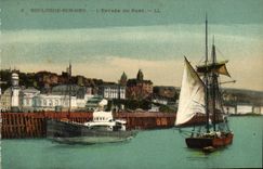 VINTAGE POSTCARD Boulogne on Sea L Entered Of the Port Boats