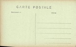 CPA Soissons Autour de la Cathedrale Militaria