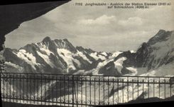CPA Jungfraubahn Ausblick der Station Eismeer auf Schreckhorn