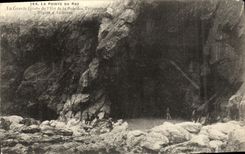 CPA La Pointe Du Raz La grande grotte de l Est de la Baie des Trepasses Region d Audierne