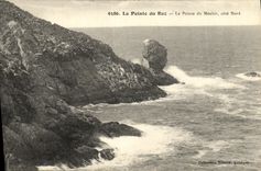 CPA La Pointe du Raz La Pointe du menhir cote nord
