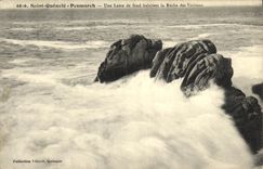 VINTAGE POSTCARD Holy Guenole Permarch a Blade of found sweeping the rock of the Victims