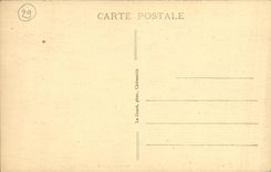 CPA Plougastel Daoulas La procession Les femmes mariees portent la veneree Sainte Anne Folklore 
