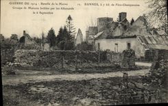 VINTAGE POSTCARD Bannes Fere Champenoise Groups houses brulees Militaria