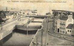 VINTAGE POSTCARD St Nazaire Perspective News Entered of the locks and L before port taken of the place of the basin