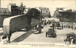 VINTAGE POSTCARD Saint Nazaire the open Overhead travelling crane for the passage D a cargo liner boat
