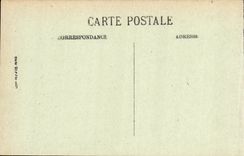 VINTAGE POSTCARD Saint Nazaire the open Overhead travelling crane for the passage D a cargo liner boat