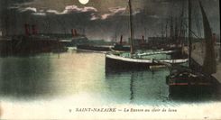 VINTAGE POSTCARD Saint Nazaire the Basin with the Moonlight Boats