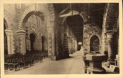 Cubo de Carolingian de la iglesia de la abadia de St Philbert de Grand Place de la POSTAL de la VENDIMIA grande y dimensiones bajas nortenos