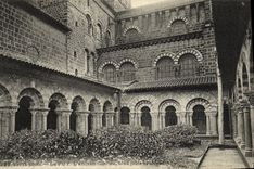 VINTAGE POSTCARD Puy L old cloister