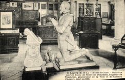 CPA Angers Musee St Jean Statue En Marbre de Pierre de Donaldieu Seigneur de Puycherie gouverneur de la ville et chateau