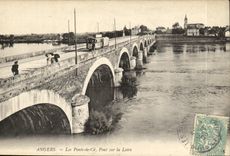 CPA Angers Les Ponts de Ce Pont sur la Loire Tramway