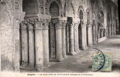 CPA Angers Le Moutiers de Saint Aubin Arcades de la prefecture