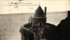 CPA Le Mount Saint Michel et ses Merveilles La Tour Gabriel vue du Musee du Mont Saint Michel