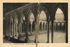 CPA Le Mont St Michel Le Cloitre
