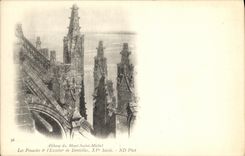 CPA Abbaye du Mont Saint Michel Les Pinacles l Escalier de Dentelles XV e Siecle