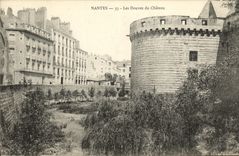 VINTAGE POSTCARD Nantes Ditches of the Castle