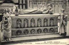 VINTAGE POSTCARD Nantes Cathedral Tomb of Francois L duke of Brittany
