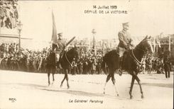 VINTAGE POSTCARD July 14th  1919 Ravelled of the Victoire General Pershing Militara