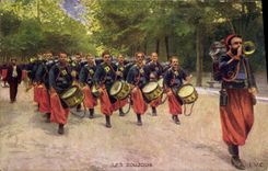 VINTAGE POSTCARD Zouzous Militaria