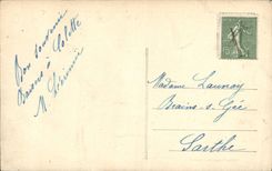 VINTAGE POSTCARD Militaria Soissons War Around the Cathedral