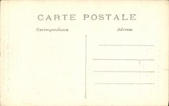 VINTAGE POSTCARD Militaria Guerre Senlis Sets fire to by the Germans the Bell tower of the Cathedral after