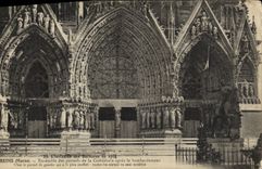 VINTAGE POSTCARD Militaria Given Together of the Gates of the Cathedral after the Bombardment