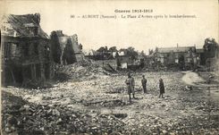 VINTAGE POSTCARD Militaria Albert the Place D Weapons after the bombardment