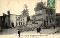 CPA Militaria Senlis Apres le Passage des Allemands rue de la Republique 