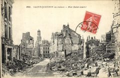 Saint Quentin de Militaria de la POSTAL de la VENDIMIA en la calle Saint Andre de las ruinas