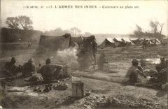 CPA Militaria L Armee Des Indes Cuisiniers en Plein Air