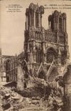 VINTAGE POSTCARD Militaria Rheims in the Ruins after the retirement of German the cathedral