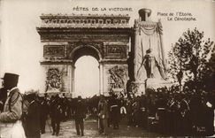 VINTAGE POSTCARD Militaria Fetes Of the Victoire Paris Places L star the cenotaph