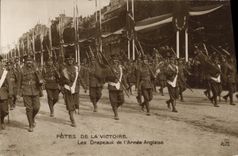VINTAGE POSTCARD Militaria Festivals Of the Victoire flags of L armed English Militaria