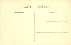 VINTAGE POSTCARD Militaria Rheims In the Ruins after the retirement of German Places D Erlon towards the cathedral