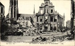 VINTAGE POSTCARD Militaria the cathedral the Malignant ones after the bombardment