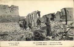 VINTAGE POSTCARD Militaria Suippes ruins of the village