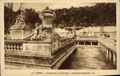 CPA Nimes Jardins De La Fontaine Les Bains Romains