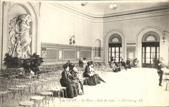 VINTAGE POSTCARD Vichy the Park Room of Interior Rest