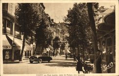 VINTAGE POSTCARD Vichy Street Lucas towards the Palate of the Sources